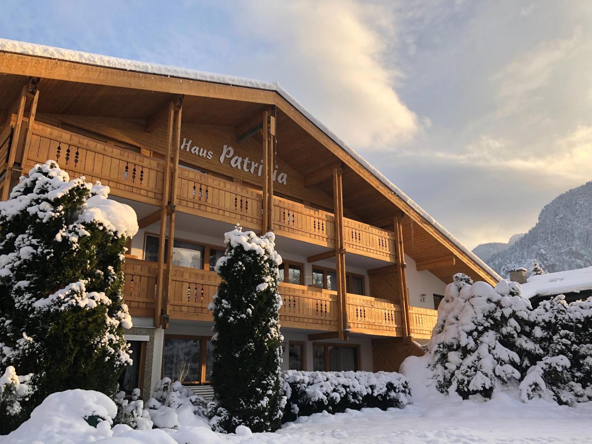 Haus Patricia Hotel Lofer Eksteriør billede