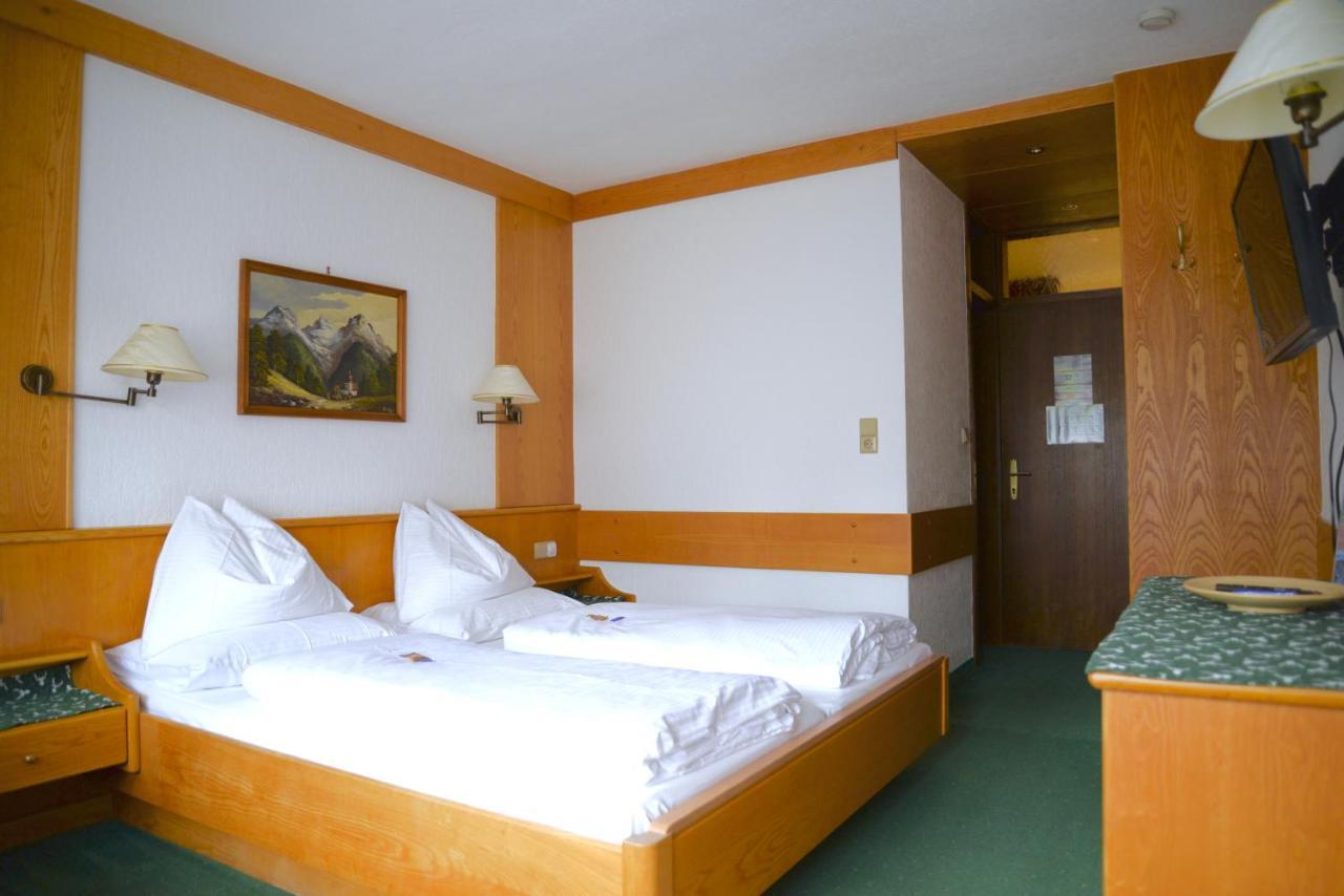 Haus Patricia Hotel Lofer Eksteriør billede